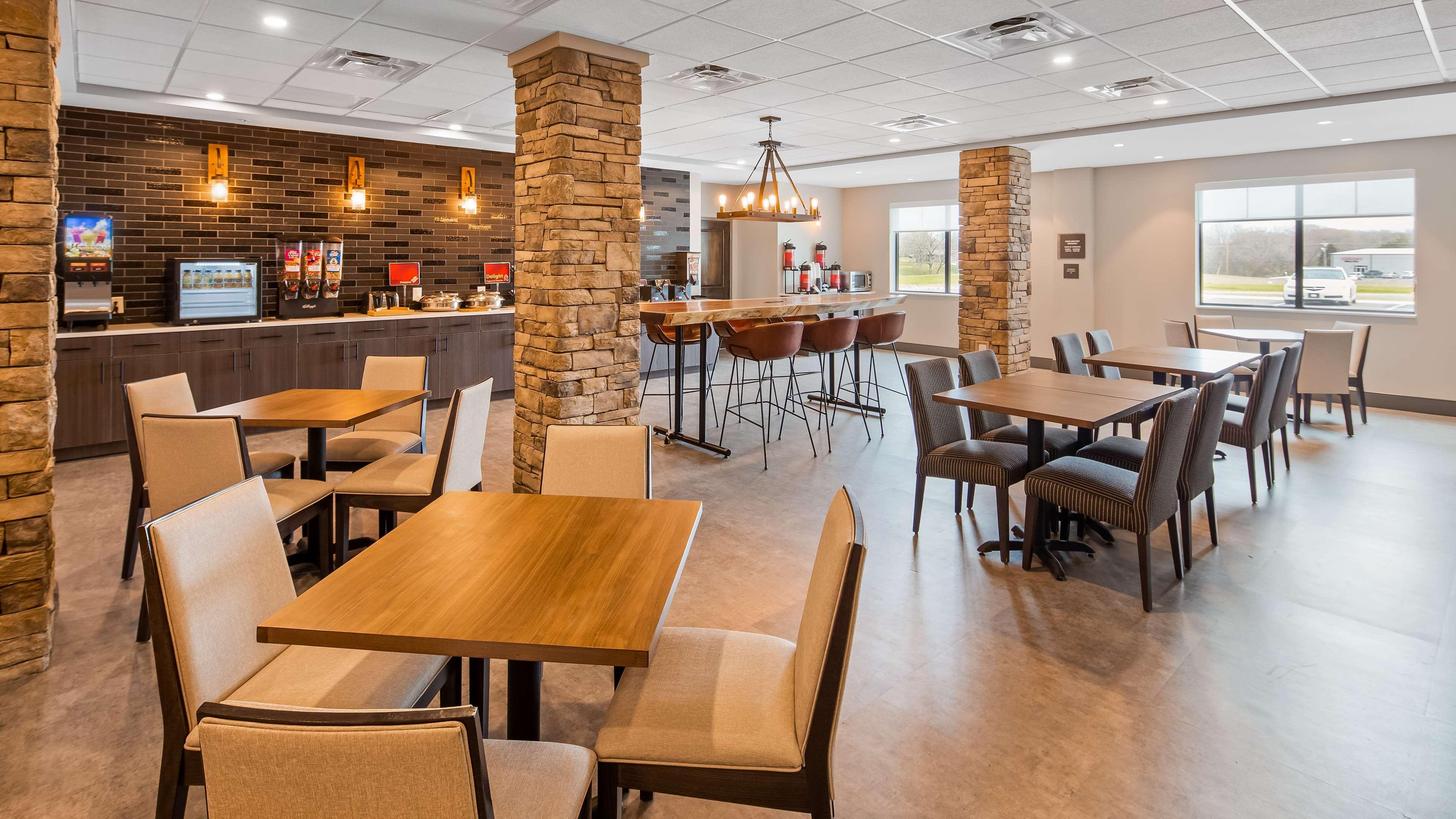 贝斯特韦斯特Plus劳伦斯堡酒店 Lawrenceburg 外观 照片